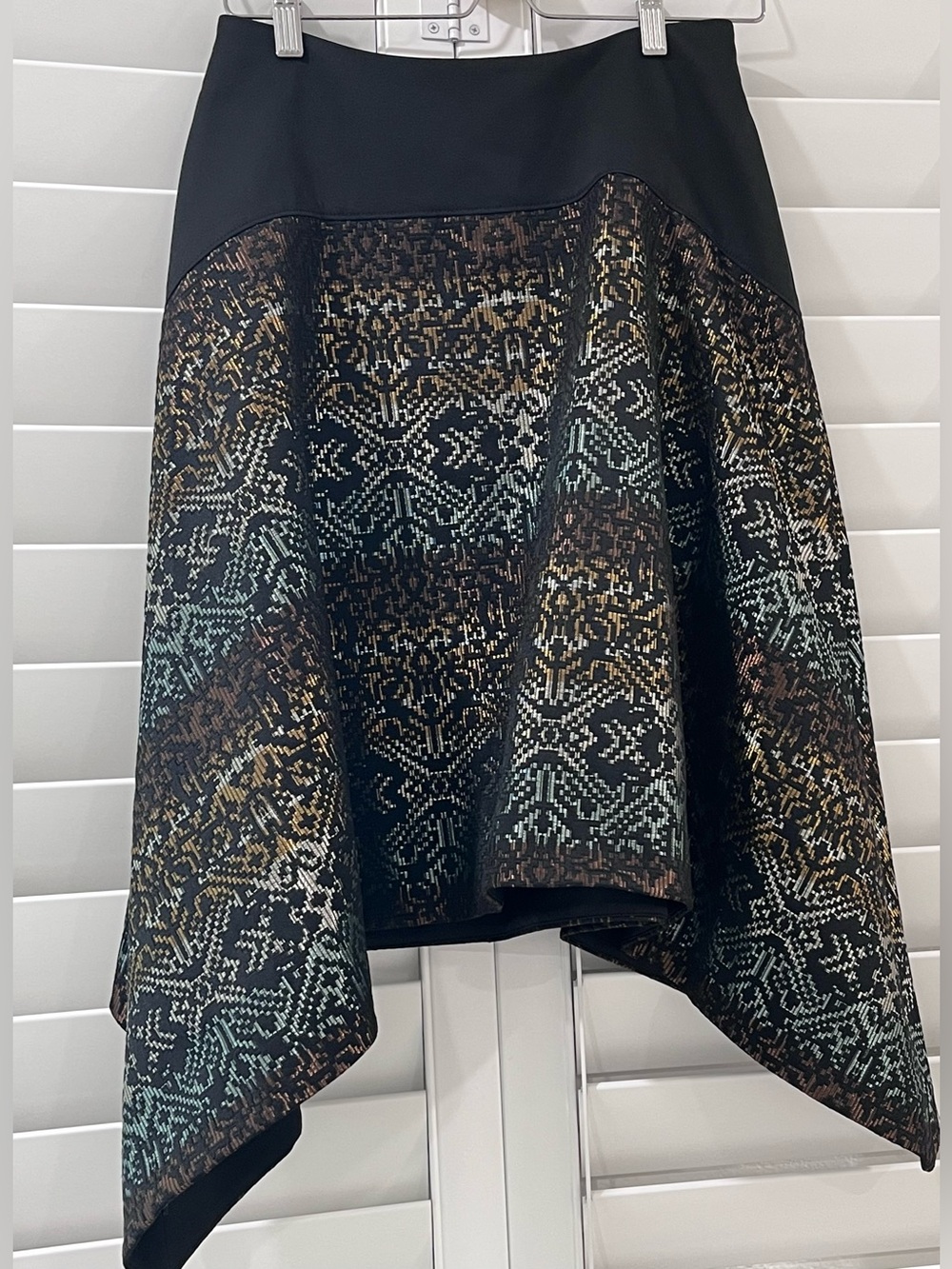 Hilton Hollis Metallic Jacquard Asymmetrical Skirt Size 6 NWOT Italian Fabric